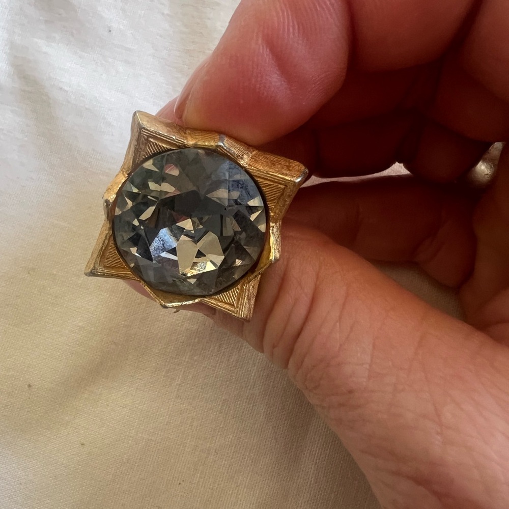Gold and Silver Star Cufflinks - Picture 5 of 6